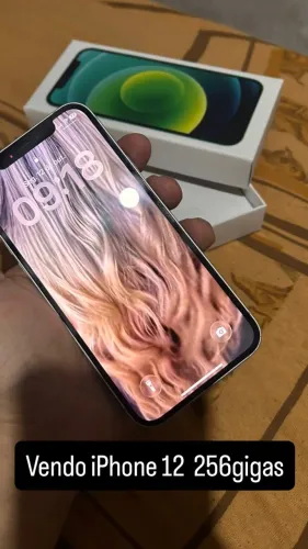 iPhone 12 impecável