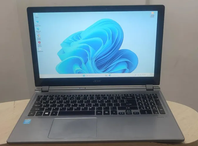 Acer M5 core i5/ Tela 15.6 touch/memória 12gb DDR3/placa de video NVidia 2gb/Wi-Fi 5g