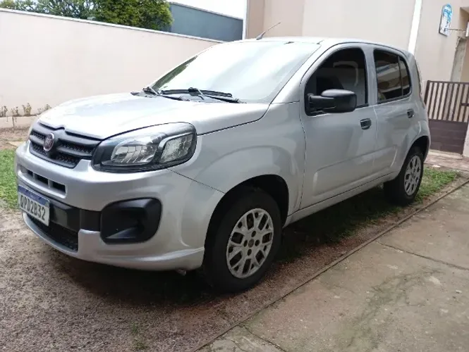 Fiat Uno Attractive 1.0 EVO Fire Flex 8V 5P 2019