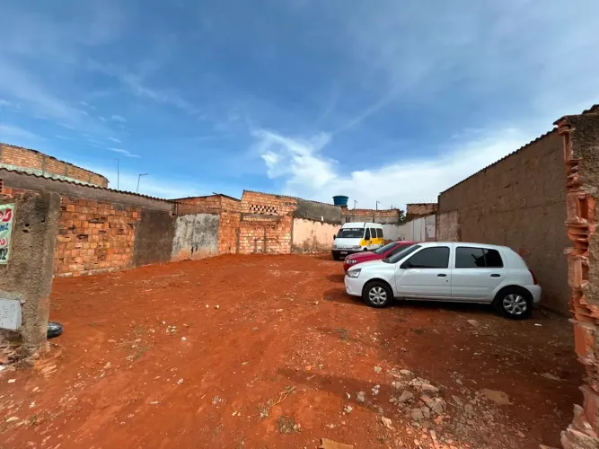 Lote Oportunidade 180m² - A 1 Minuto da DF-290 (Excelente Vizinhança)