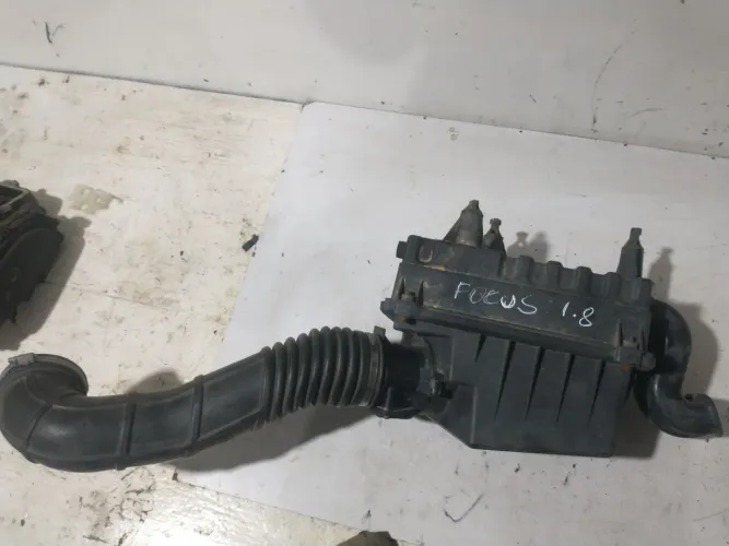 Purificador do ar Ford Focus 2003 1.8 Zetec