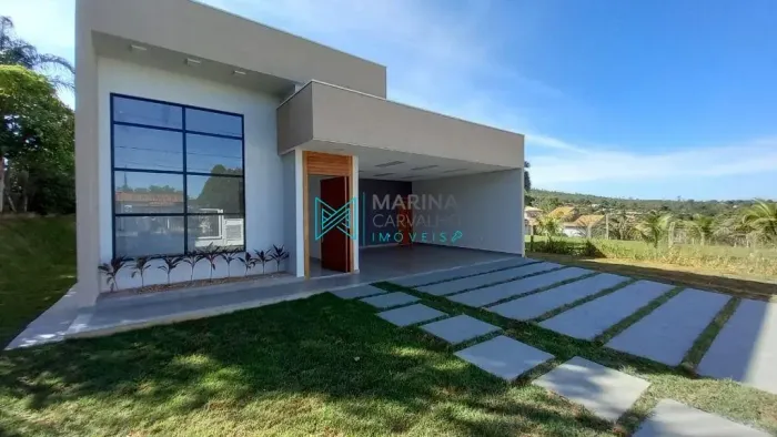 Casa com 3 quartos à venda, 211 m² por R$ 1.249.000 - Condomínio Vale Do Luar - Jaboticatu
