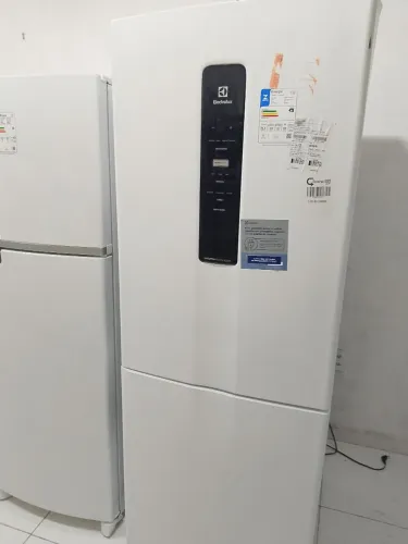 Geladeira Eletrolux 490 litros inverter