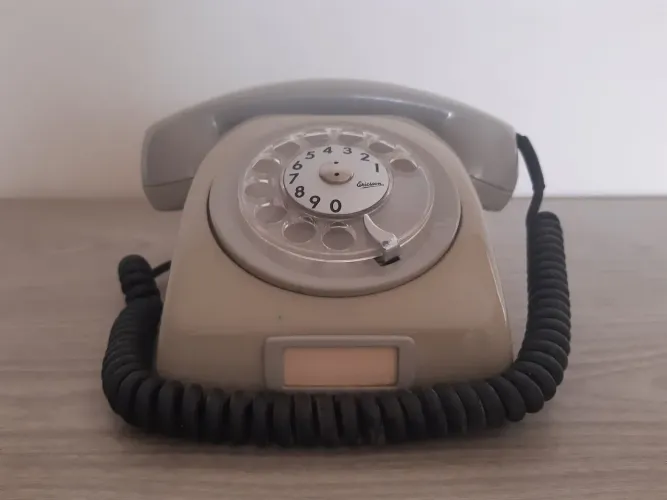 Telefone Antigo
