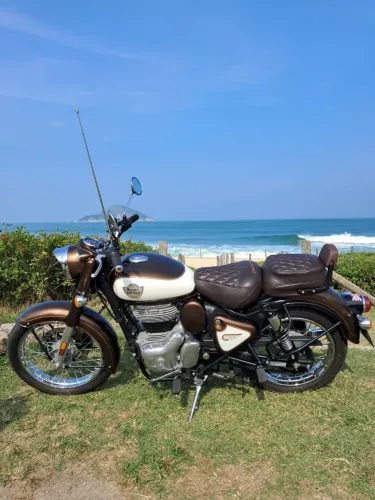 Royal Enfield Classic 350 - Medallion Bronze, na garantia