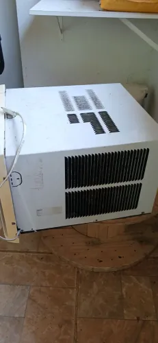 Vendo um ar condicionado de janela 7.500.mil pousar.interecado entra em contato no cl 2299