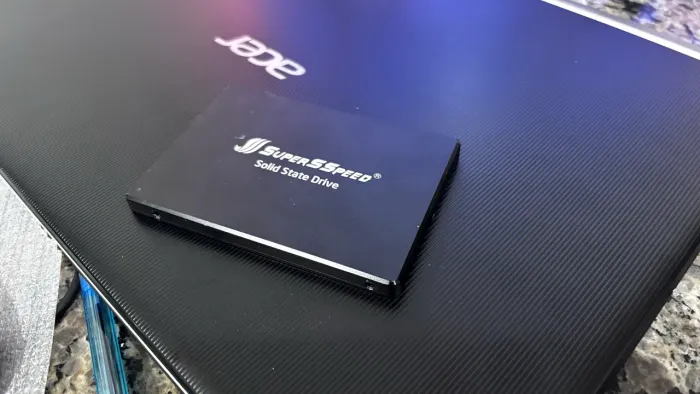 Ssd 240 gb Supersspeed bom estado com windows 10 e Office