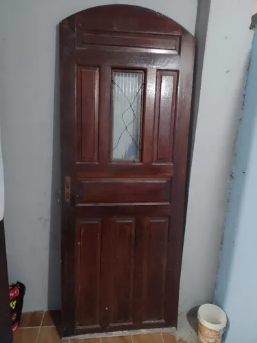 Porta de madeira boa