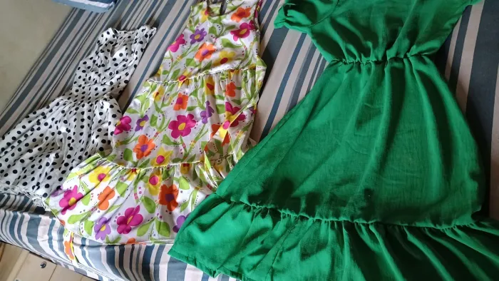 Lote de vestido de 10/12 anos