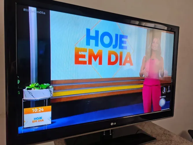 Televisão 42 polegadas LCD 