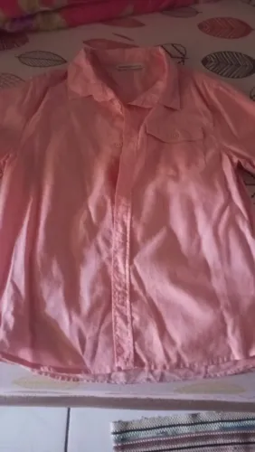 Vendo essa camisa infantil tamanho 10