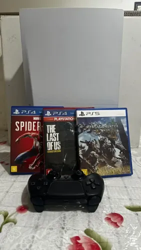 Vendo Playstation 5 FAT impecável com 3 jogos