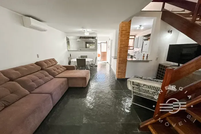VILLÁGIO COM 3 DORMITÓRIOS (1 SUÍTE), 2 VAGAS À VENDA EM RIVIERA DE SÃO LOURENÇO