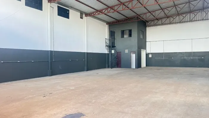 GALPÃO PARA LOCAÇÃO