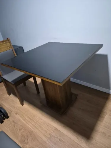 Mesa de jantar quadrada - APENAS MESA