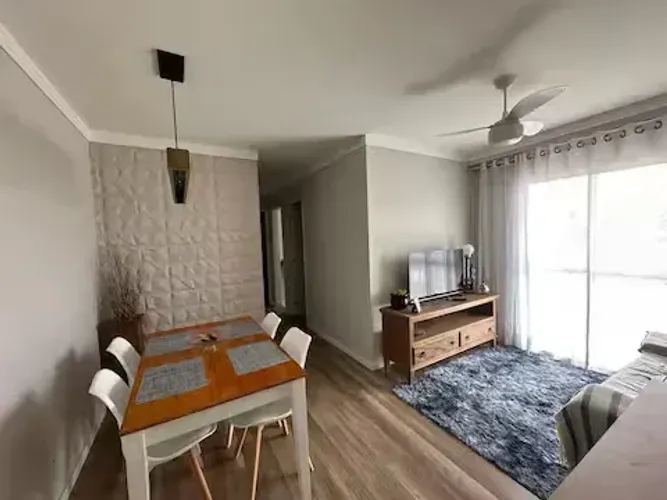 Apartamento para aluguel possui 50 metros quadrados com 2 quartos