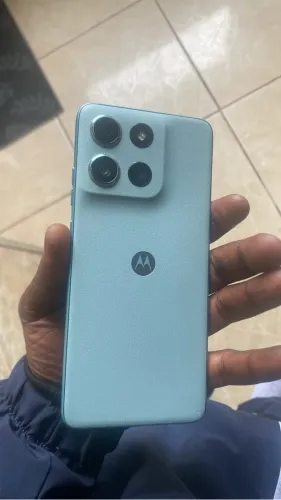 Vendo celular motorola g56 semi novo