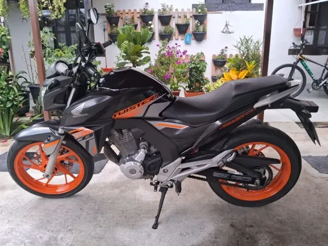 HONDA TWISTER 250 F ,ABS, IMPECÁVEL
