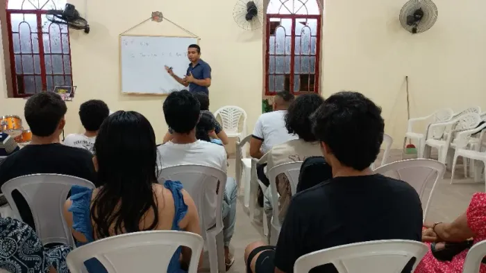 Aula de Música para Formação de Banda (Canto, violão, bateria, baixo, teclado)