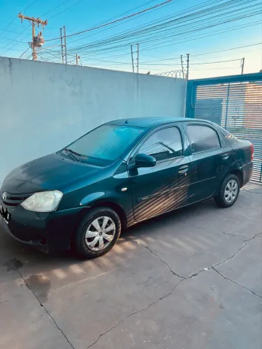 Toyota Etios X Sedan 1.5 Flex 16V 4P Mec. 2014