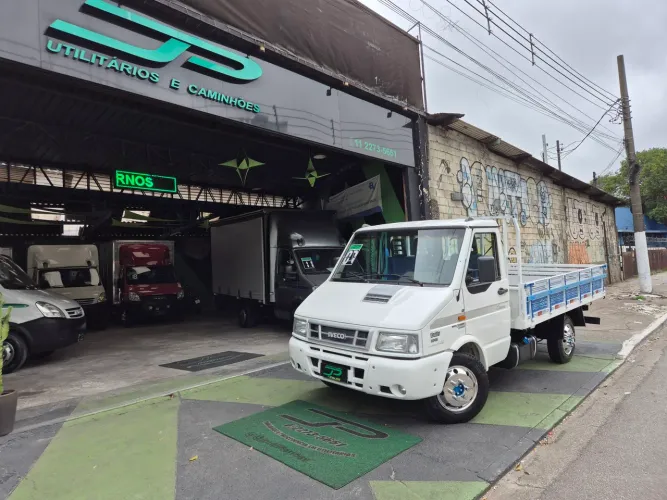 Iveco Daily Chassi 50.13 2.8 8V 130CV Diesel Mec. 2007
