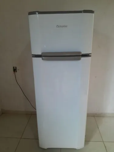 Geladeira gelo seco 330L 