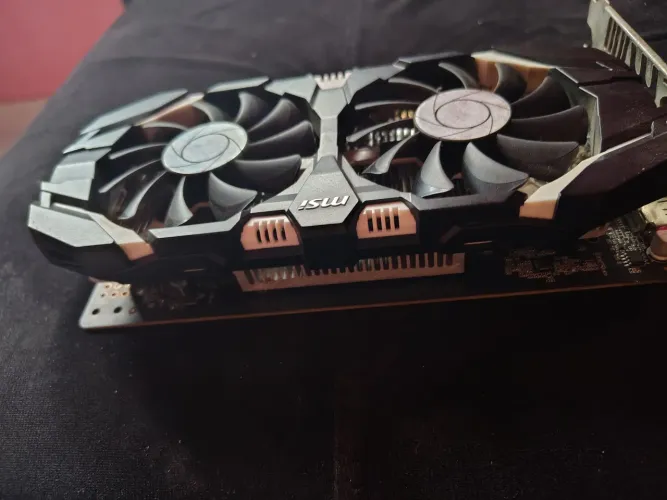 Placa de Vídeo Gigabyte GTX 1050 Ti 4GB - Original e Funcionando 100%