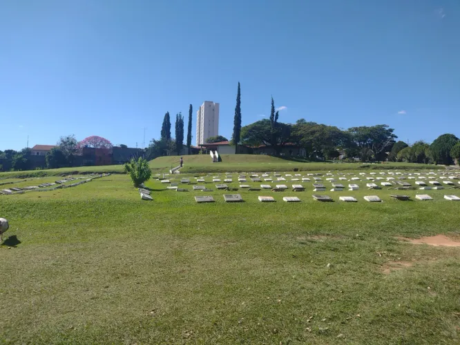 Vendas.de um jazigo.
