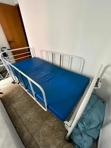 Cama hospitalar (venda)