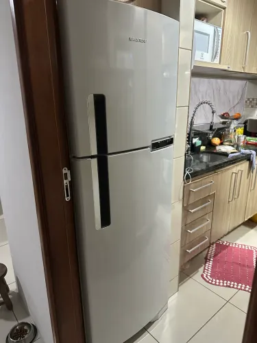 Geladeira Brastemp Frost Free 375L - Estado de Nova!