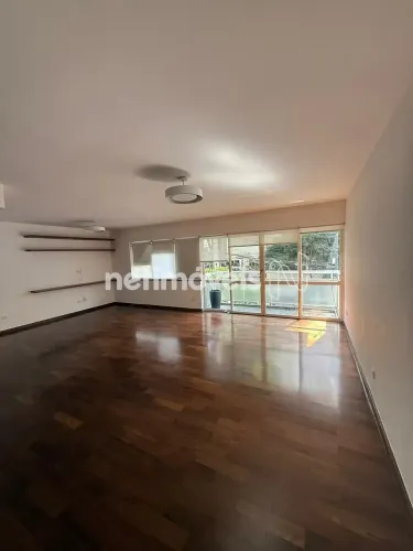 Apartamento na Alameda Franca descolado