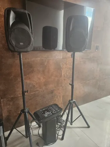 Som para.igreja ou música ao vivo