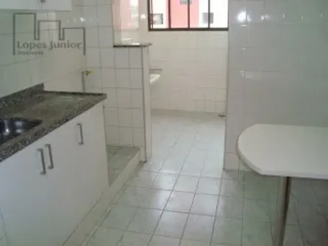 Apartamento com 3 dormitórios sendo 1 suíte para alugar, 73 m² por R$ 3.010 - Jardim Nova