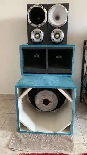 Vendo som automotivo ? GOLPISTAS NEM PERCAM O TEMPO DE VCS AQUI OK!