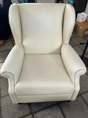 Poltronas Vintage - 2 unidades por 350cd. 