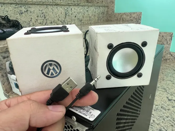 Caixa de som original VW para PC (USB/P2) colecionável (não é bluetooth)