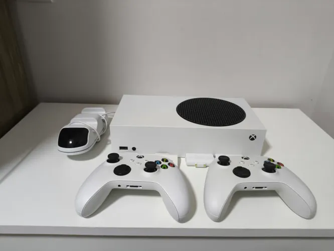 Xbox Séries S 512Gb+2 controles+kit de baterias recarregáveis