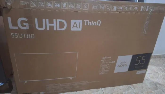 Smart Tv LG 55 polegadas 4k com pezinhos e controle e caixa R$ 1450