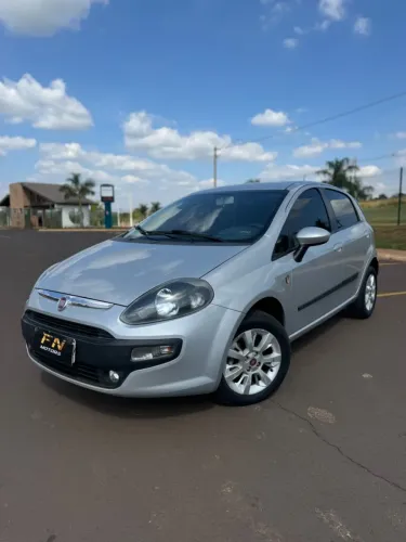 Fiat Punto Attractive 1.4 Fire Flex 8V 5P 2015