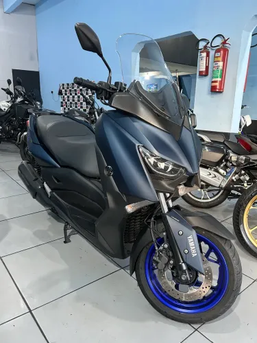 Xmax 10000km
