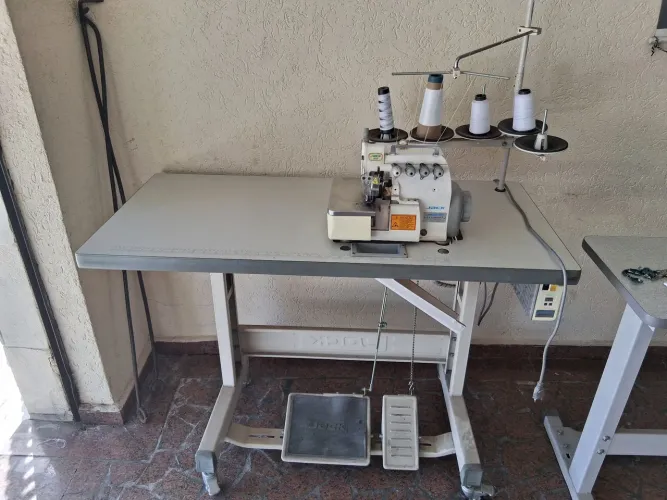 Máquina de Costura Industrial Jack JK-803D-M2-04