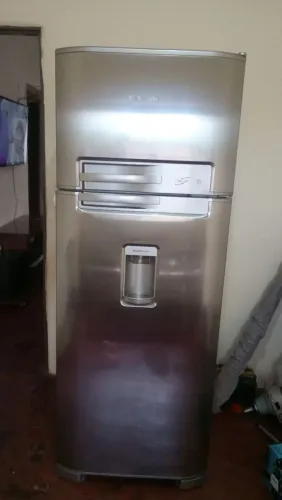 VENDO GELADEIRA GELO SECO MARCA ELECTROLUX 462 LITROS TODA DE INOX