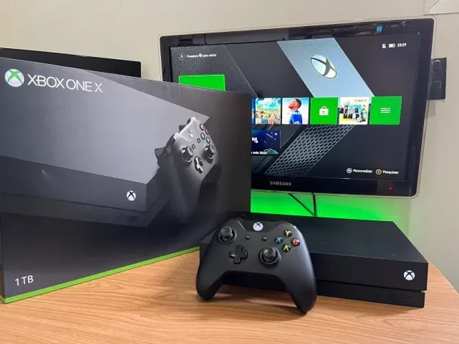 Console Xbox One X 4K 1TB Microsoft Seminovo ( NF e 6 meses de Garantia)