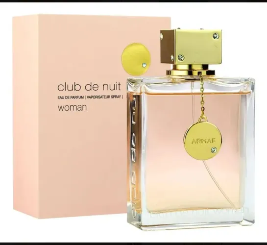 Club de Nuit Woman