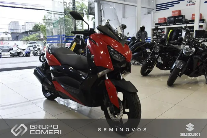 YAMAHA XMAX ABS