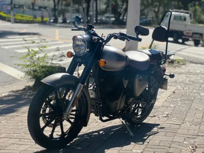 Royal Enfield Classic Gasolina Automático