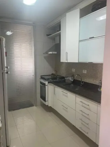 Apartamento à venda na Vila Pires, Santo André | 3 dormitórios (1 suíte), 2 vagas, frente