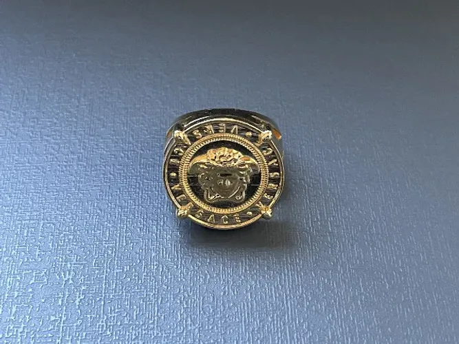 Anel Versace Medusa head ring