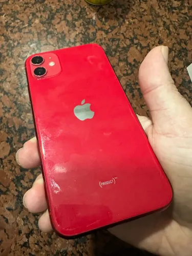 iPhone Red 128 GB