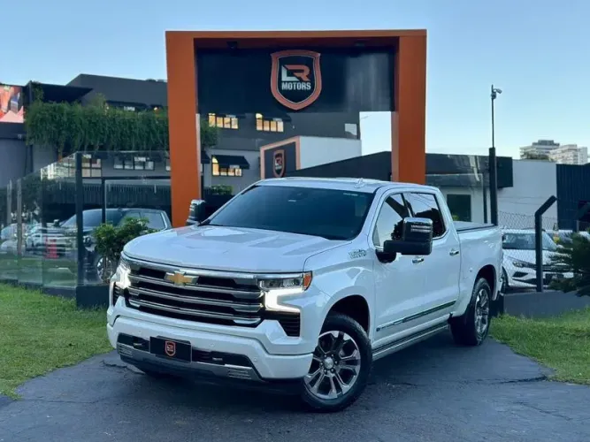 Chevrolet Silverado High Country 5.3 V8 AWD Aut. 2024